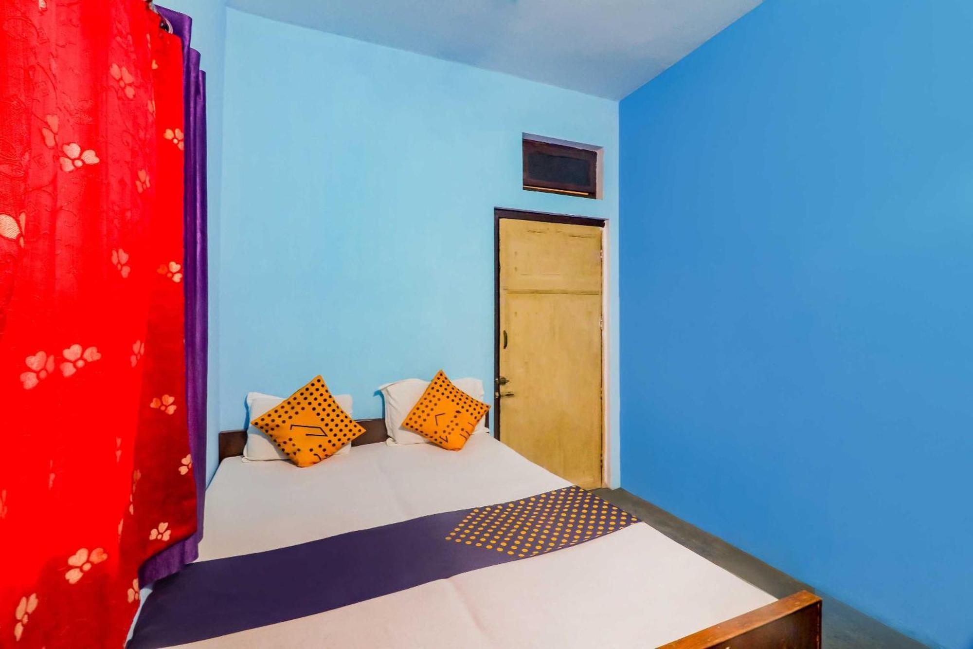 Spot On Mishra Guest House Βαρανάσι Εξωτερικό φωτογραφία