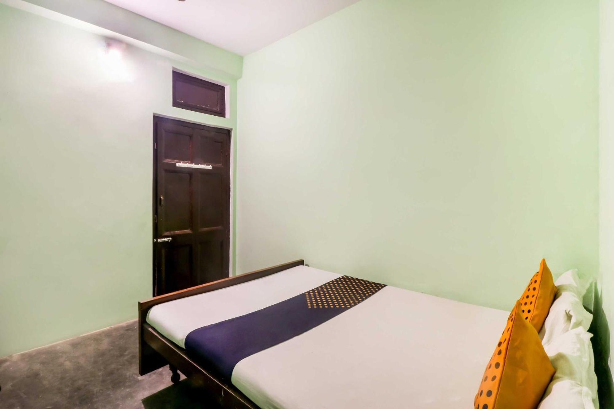 Spot On Mishra Guest House Βαρανάσι Εξωτερικό φωτογραφία